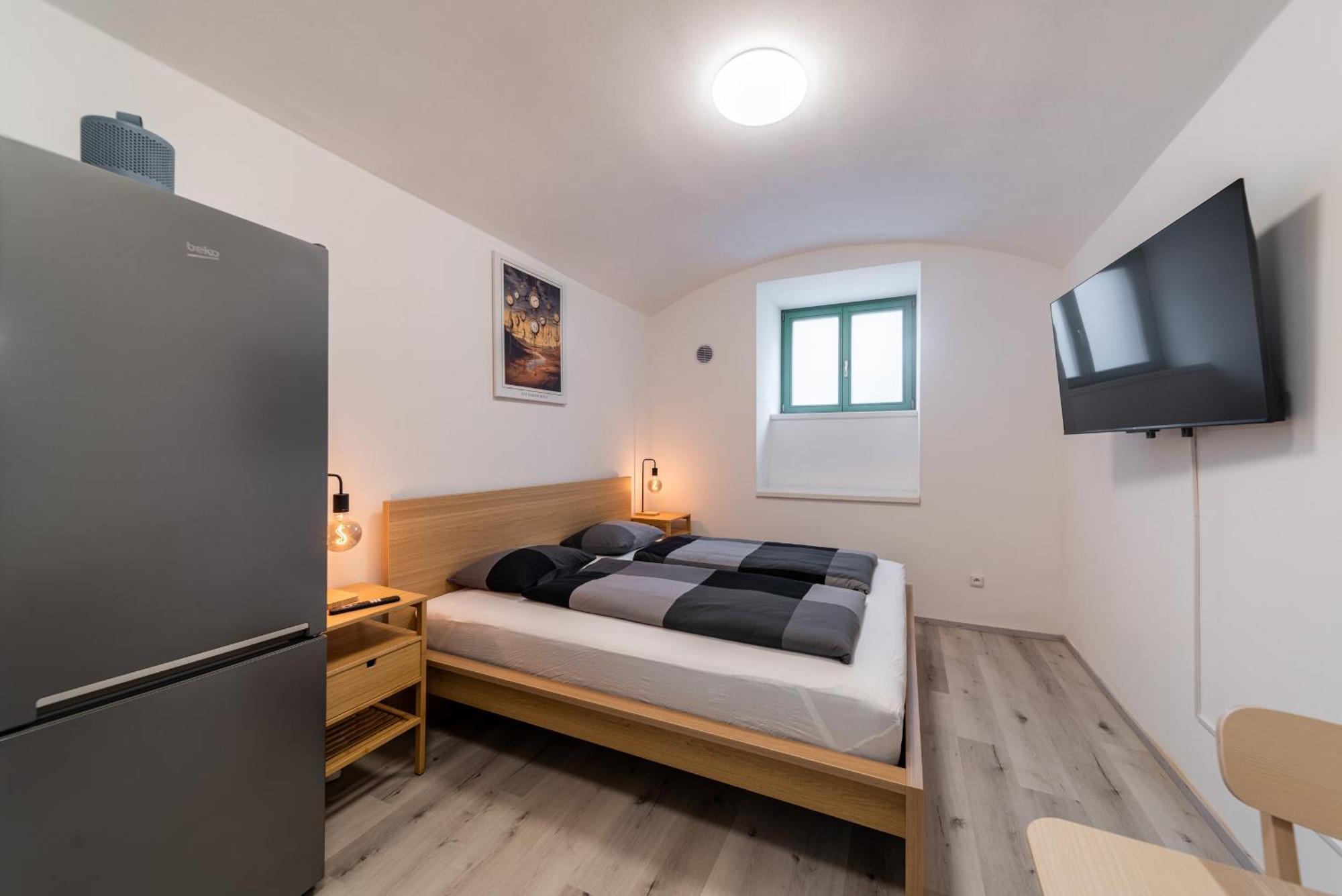 Lejlighed Borivojova 63 *